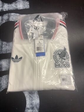 Official Mexico Unisex World Cup 2026 Warm Up Top